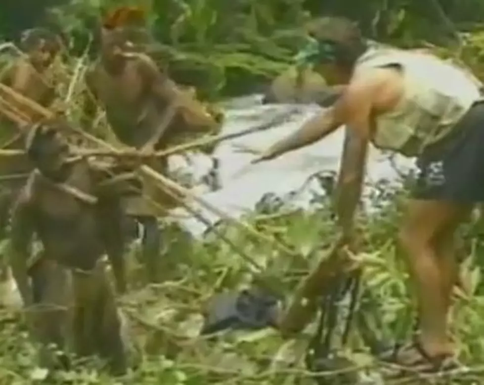 Amazing Footage of a Tribe in New Guinea Meeting White Men for the First Time in 1976 [VIDEO]