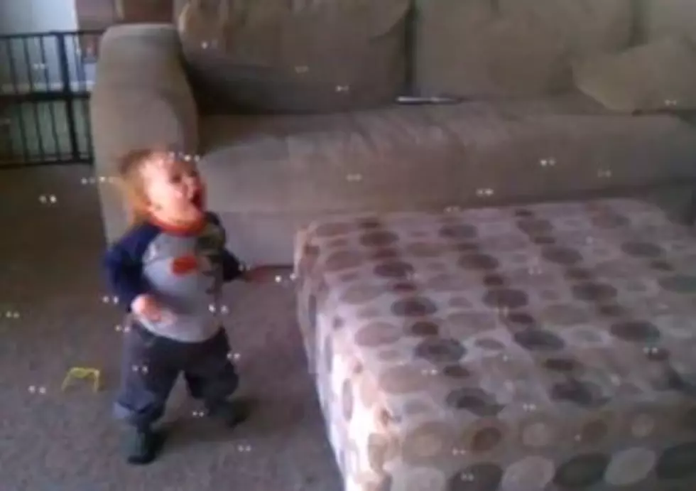 A Baby Plays with Bubbles for the First Time and Loves It! [VIDEO]