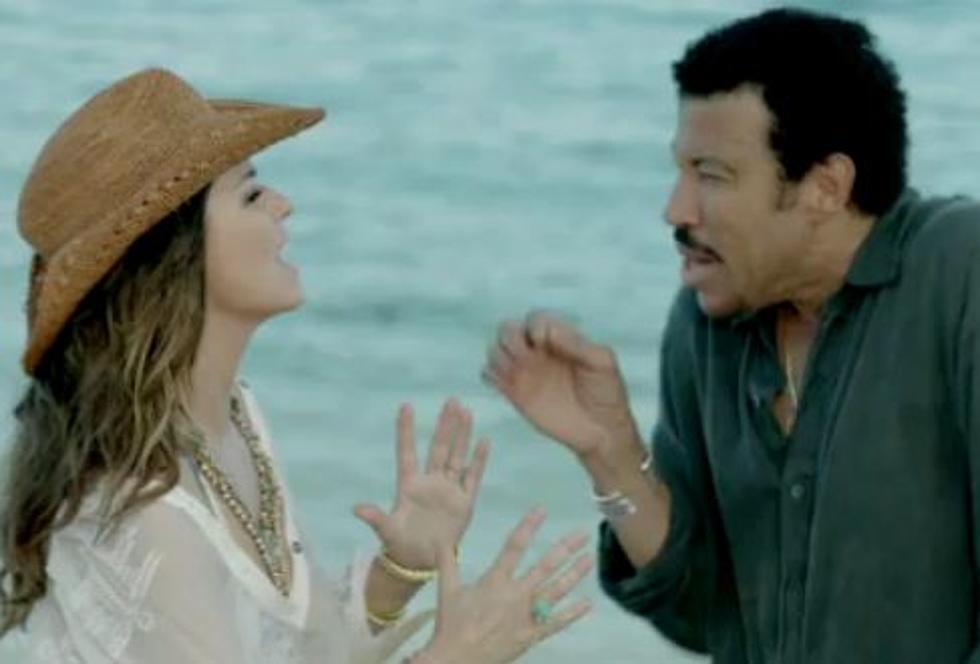 Lionel Richie and Shania Twain Duet on ‘Endless Love’ [VIDEO]