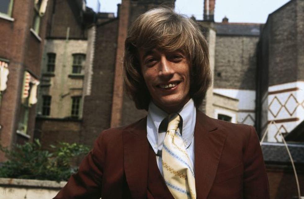 Robin Gibb Dies: Fans React on Twitter