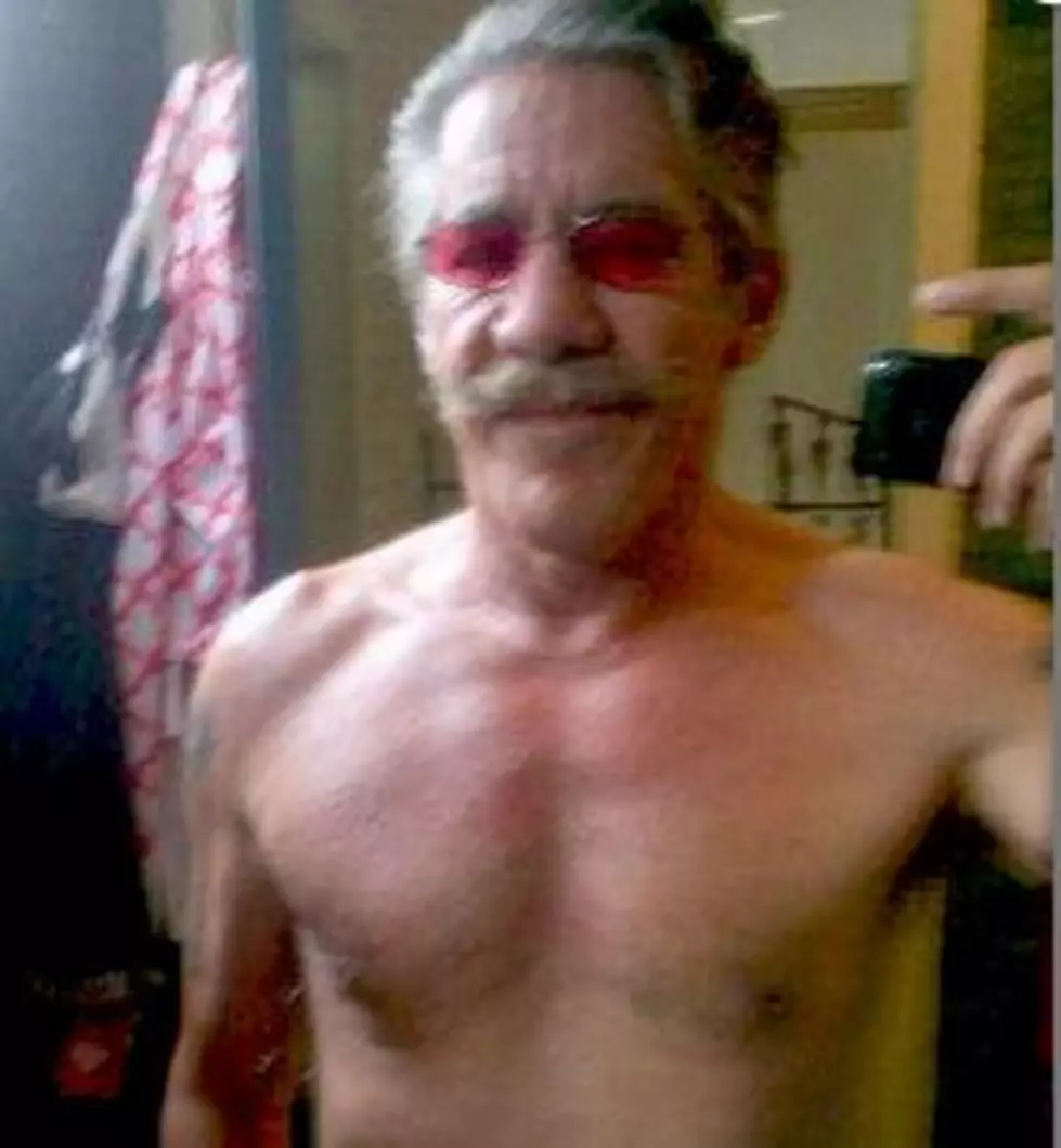 Yes Or No? Geraldo Posts a Nearly Nude Selfie