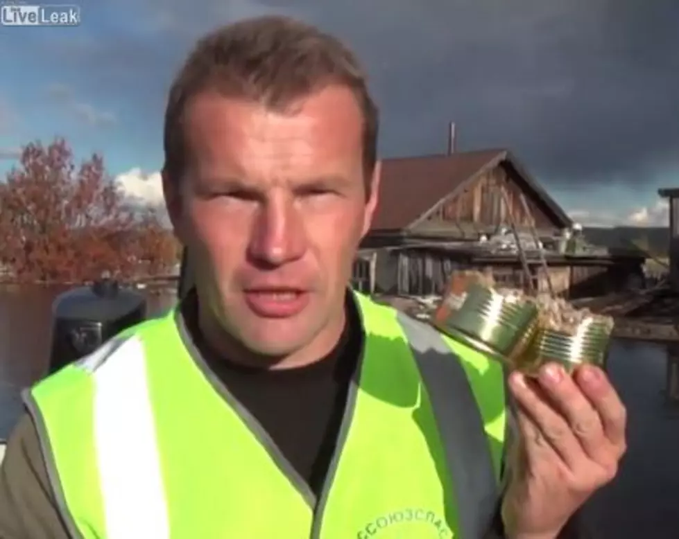 Here’s How to Open a Tin Can with Your Bare Hands