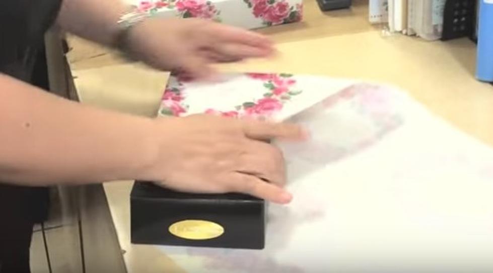 How To Wrap A Gift In 10 Seconds, This Video Could Save Your Life [VIDEO]