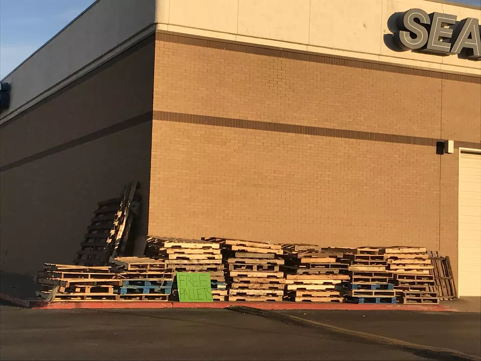 Junk Lovers and Craft People, Sears in Lubbock Is Giving Away Stacks of Free Pallets