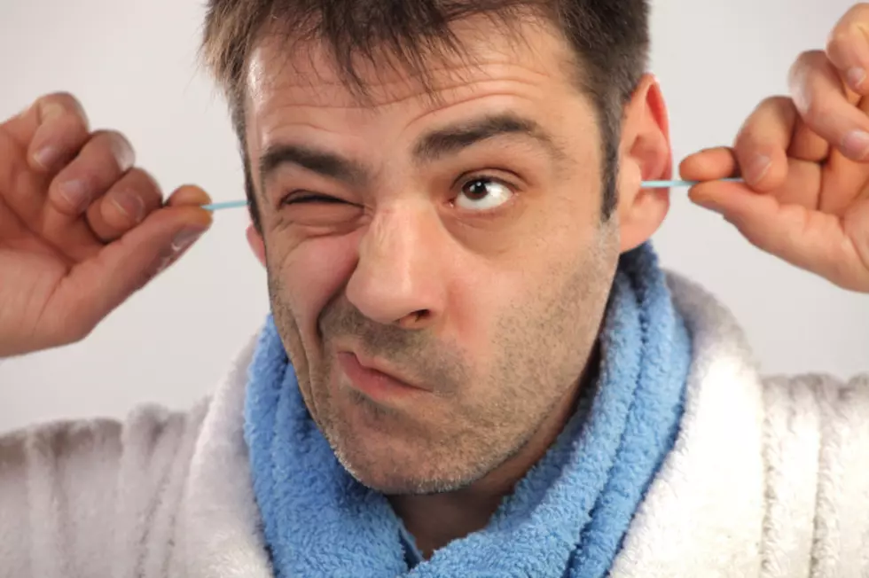 Dirty Guy Removes 16 YEARS of Earwax