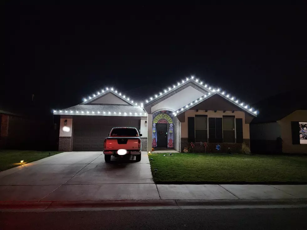 A Little Advice To Lubbock Christmas Junkies: It&#8217;s Still Too Early To Decorate