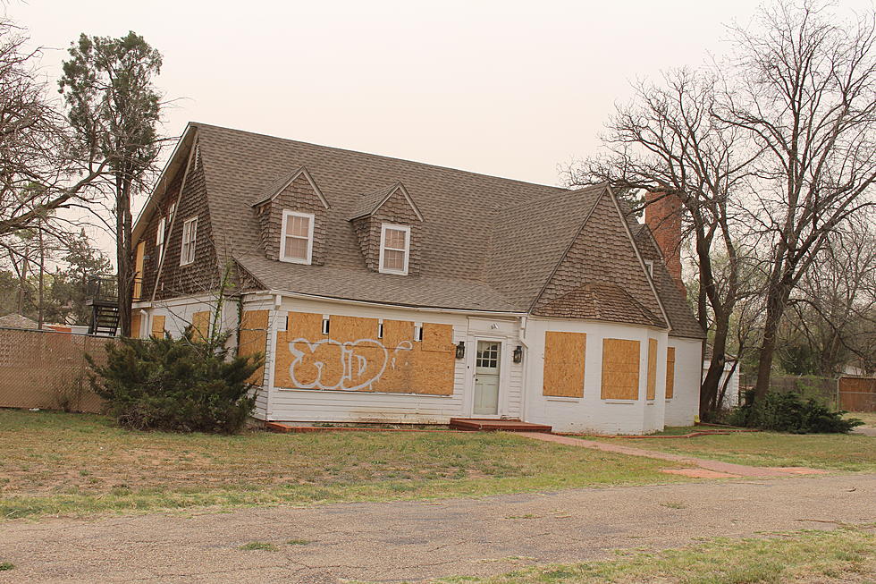 This Abandoned House Is Tanking Property Values In One Texas Neighborhood