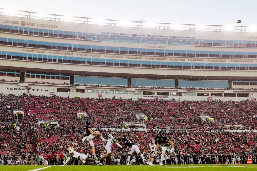 John E. Moore III, Getty Images