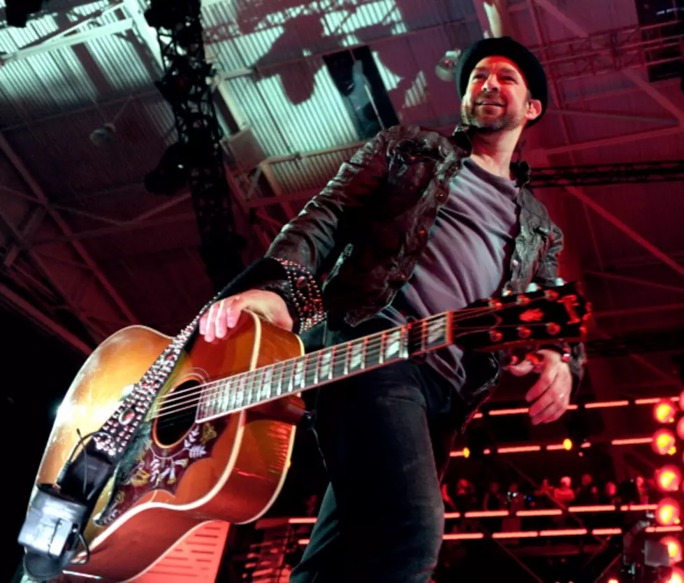 Sugarland&#8217;s Kristian Bush Celebrates Birthday [VIDEO]