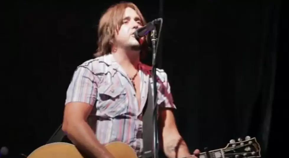 Mark Mckinney Plays for His Hometown of Big Springs [VIDEO]