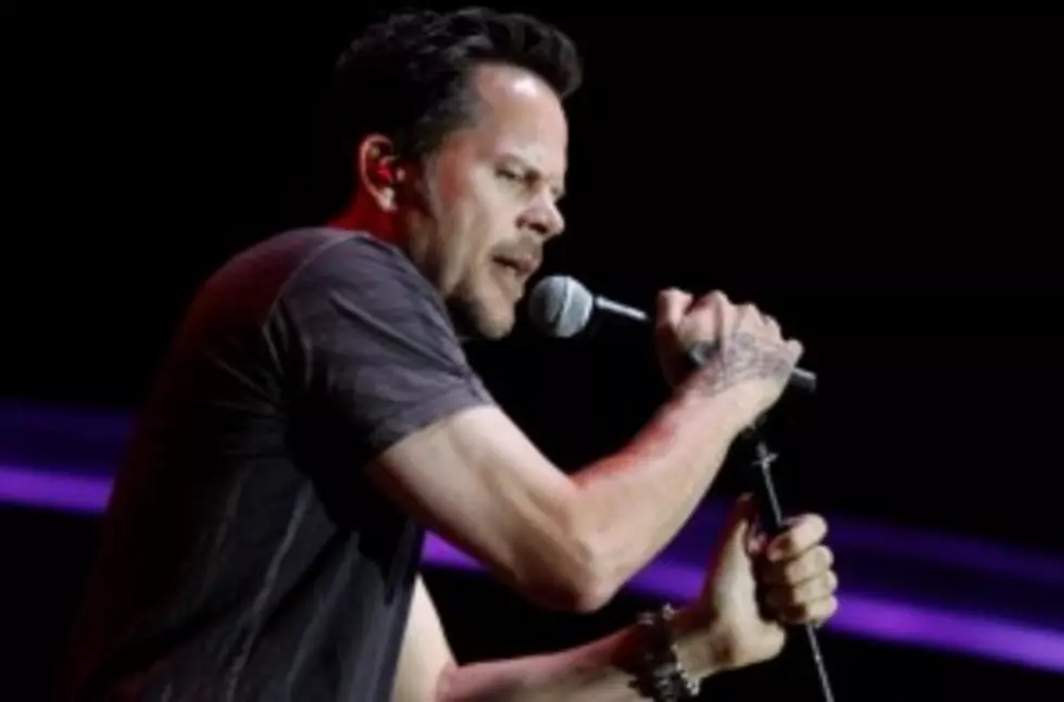 Gary Allan Hopes He Has Willie Nelson&#8217;s Longevity in the Business [VIDEO]
