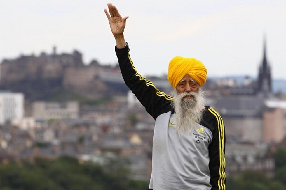 100-Year-Old Man Runs, and Finishes Toronto Marathon and Sets Record!