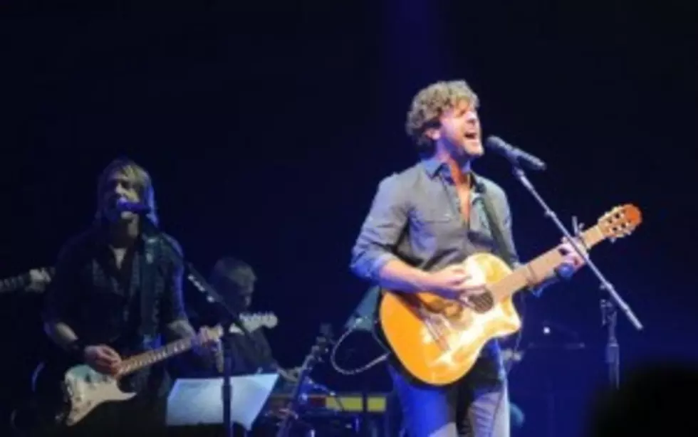 Billy Currington Can Thank Scotty Emerick for &#8220;Love Me Like My Dog Does&#8221; [VIDEO]