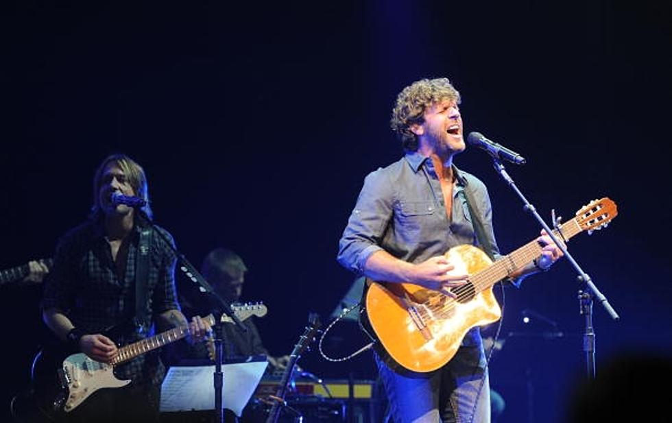 Billy Currington Can Thank Scotty Emerick for “Love Me Like My Dog Does” [VIDEO]