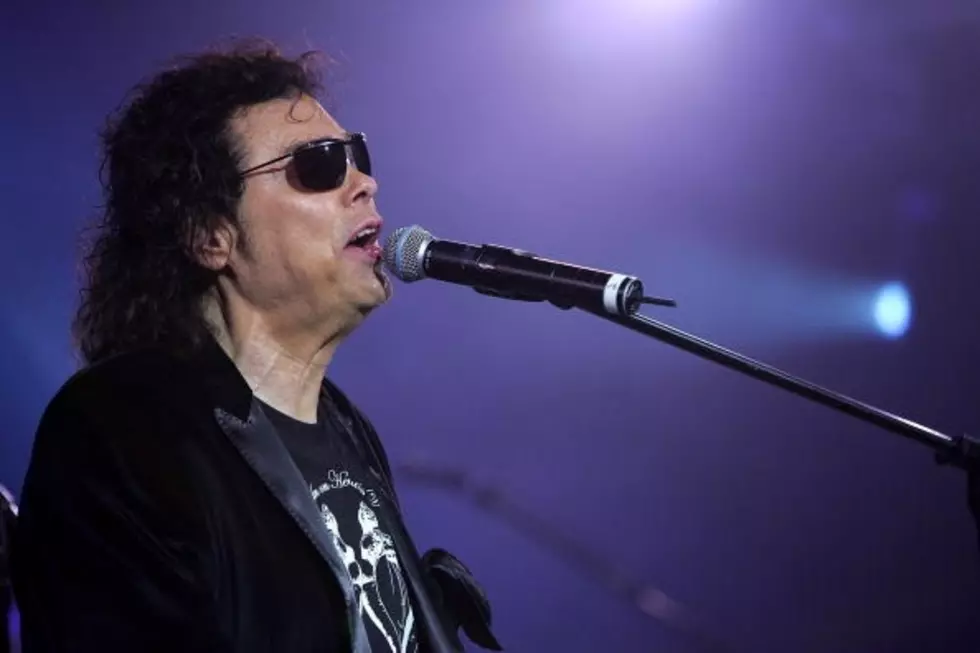 Ronnie Milsap Gets Lost In The Fifties On Rick&#8217;s Retro Rack [VIDEO]
