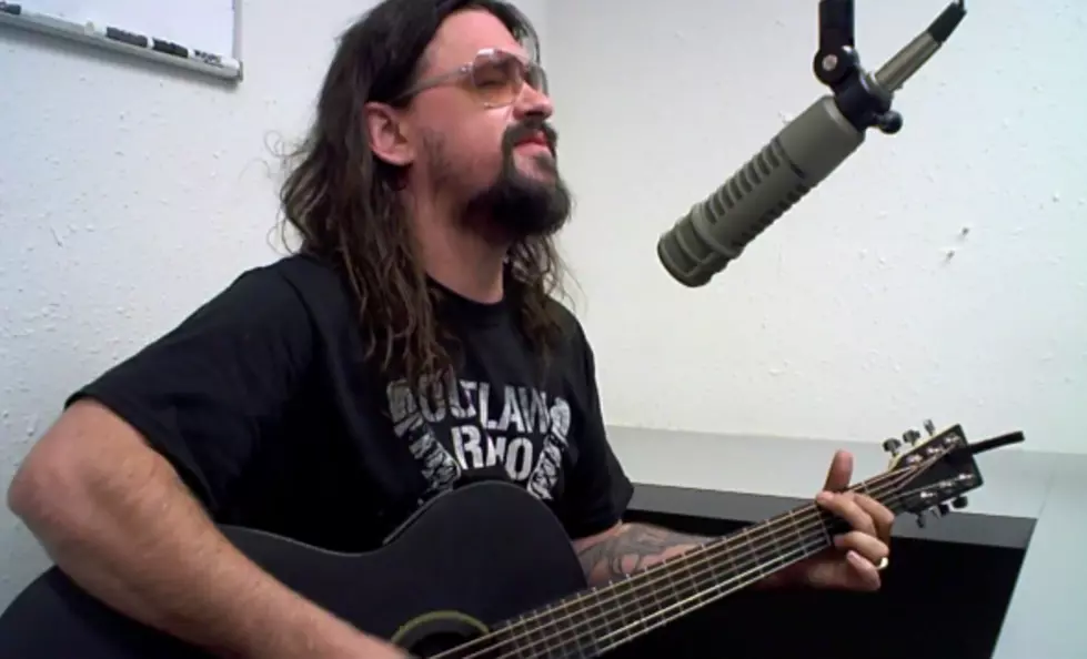 Shooter Jennings Performs &#8216;The Deed &#038; The Dollar&#8217; on 99.5 Blake FM [VIDEO]