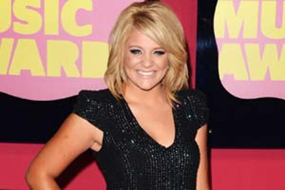 Lauren Alaina Shows Her Rock Star Side