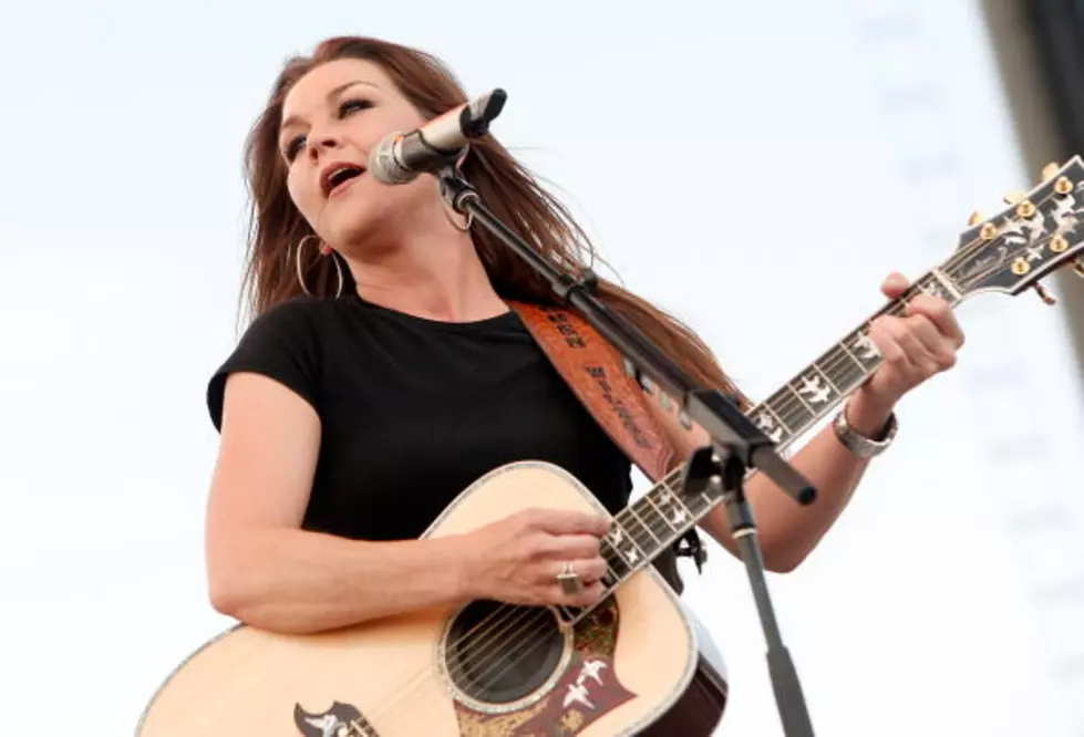 Gretchen Wilson Is Back And Announces Plans For Next THREE Albums!