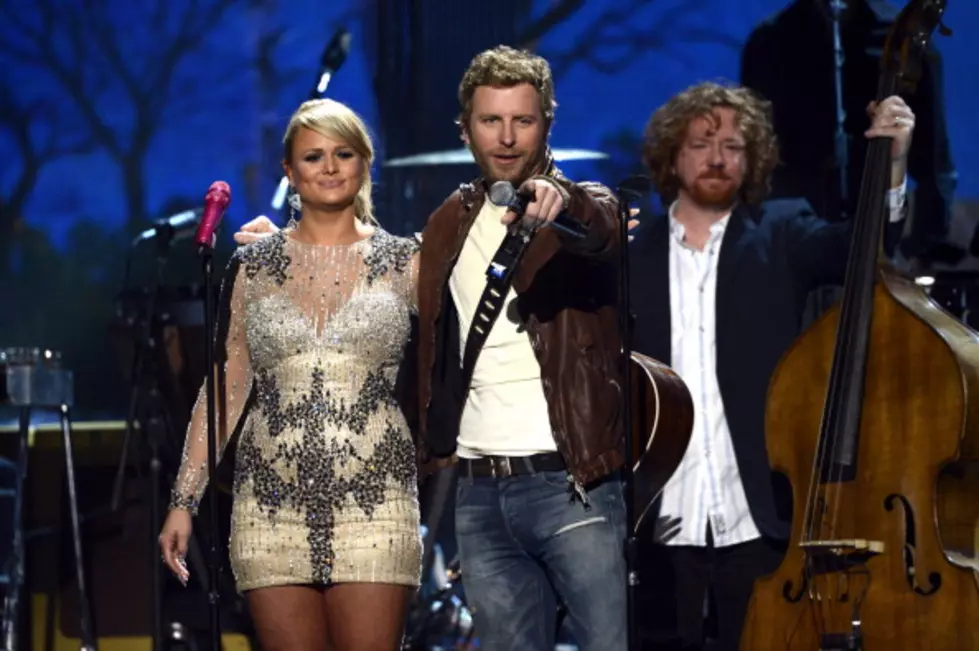Surprise Special Guest Performs with Miranda Lambert in Concert [VIDEO]