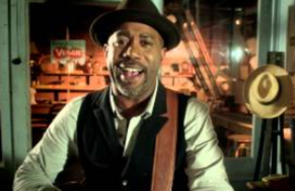 Hootie Hangs with Charles from Lady A and The Duck Dynasty Gang in New Music Video! [VIDEO]