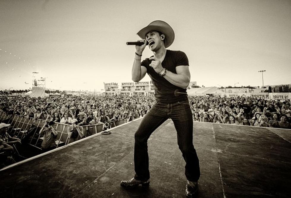 Top 5 Songs We Want Dustin Lynch to Play at the Taste of Country Christmas Tour