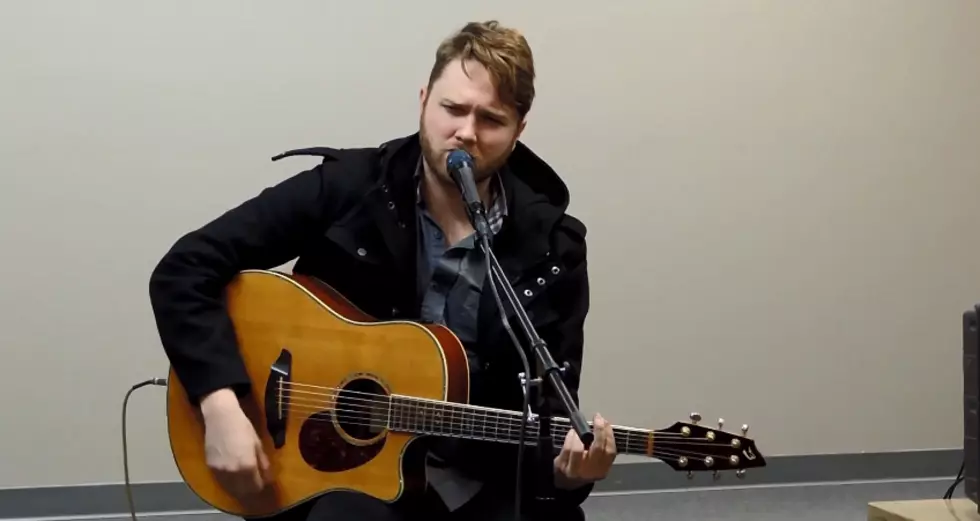 Luke Wade Performs ‘The Runaround’ & More Live in Amazing Acoustic Set