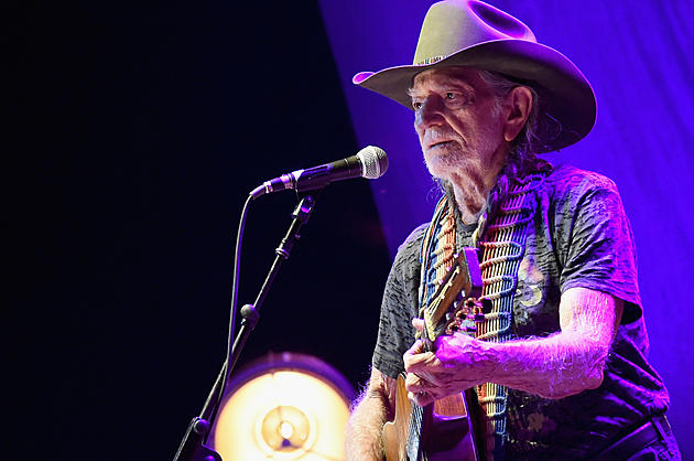 The Legendary Willie Nelson to Play Live in Lubbock