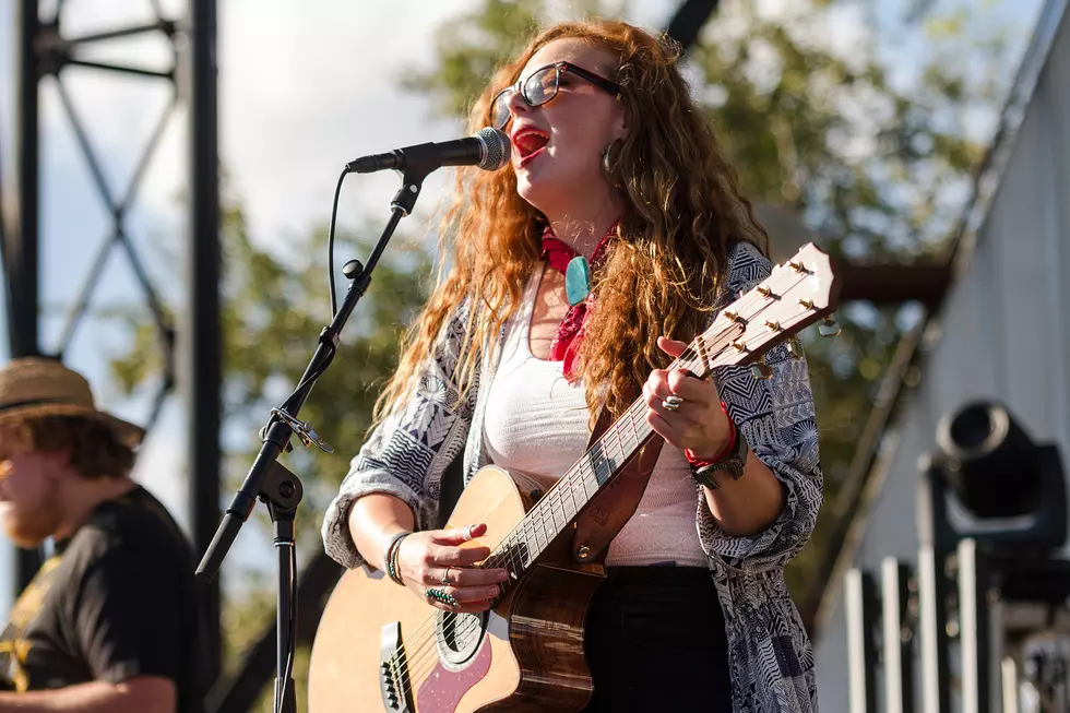 Kaitlin Butts Warms Up the Crowd at JAB Fest 2016 [Photos]