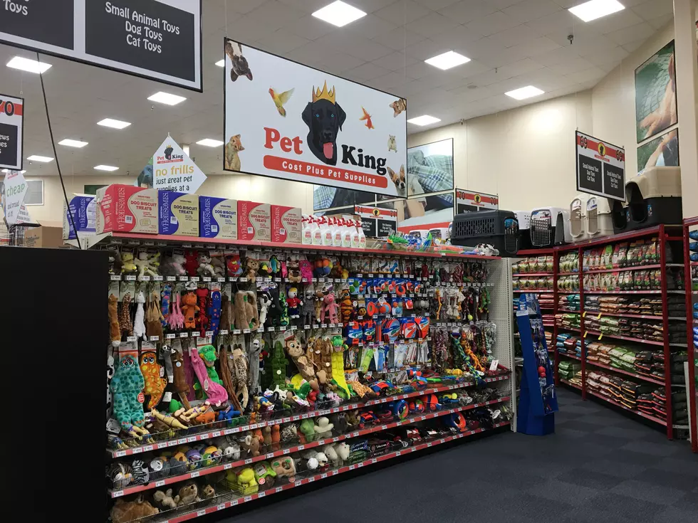 Store Within a Store &#8212; The Grand Opening of Pet King Now at Food King in Lubbock [Gallery]