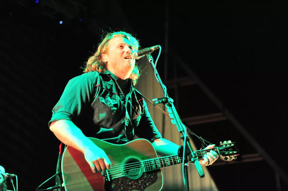 William Clark Green Tests Positive for COVID-19, Cancels Lubbock Show