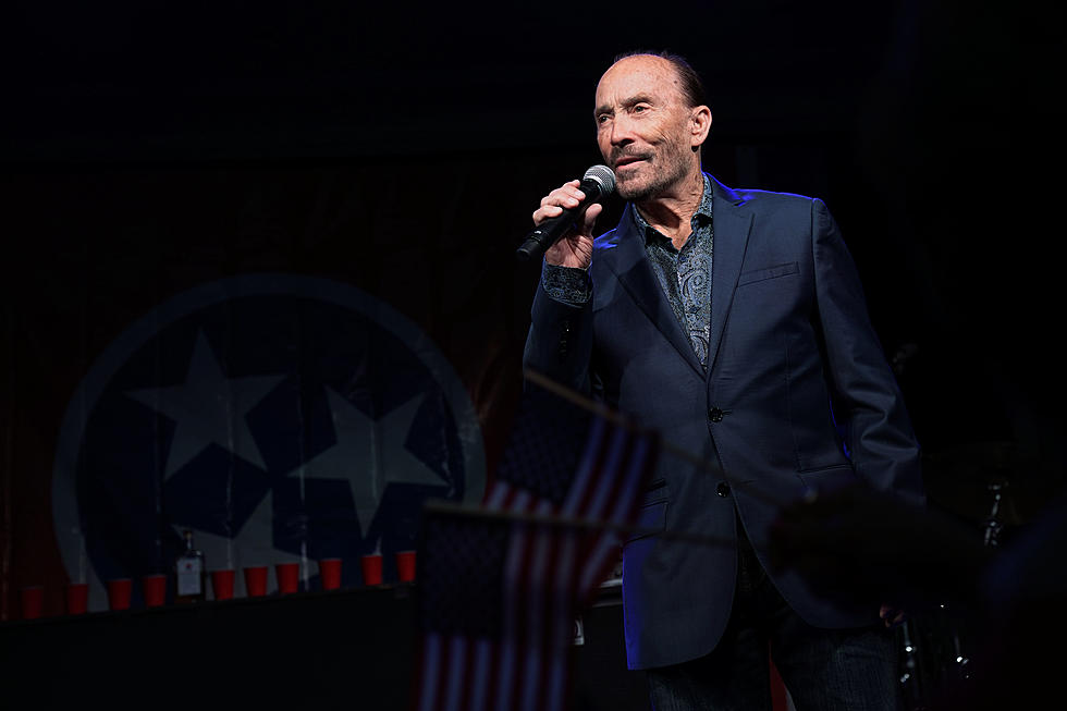 Country Music Icon Lee Greenwood Will Play Lubbock&#8217;s Cactus Theater in December