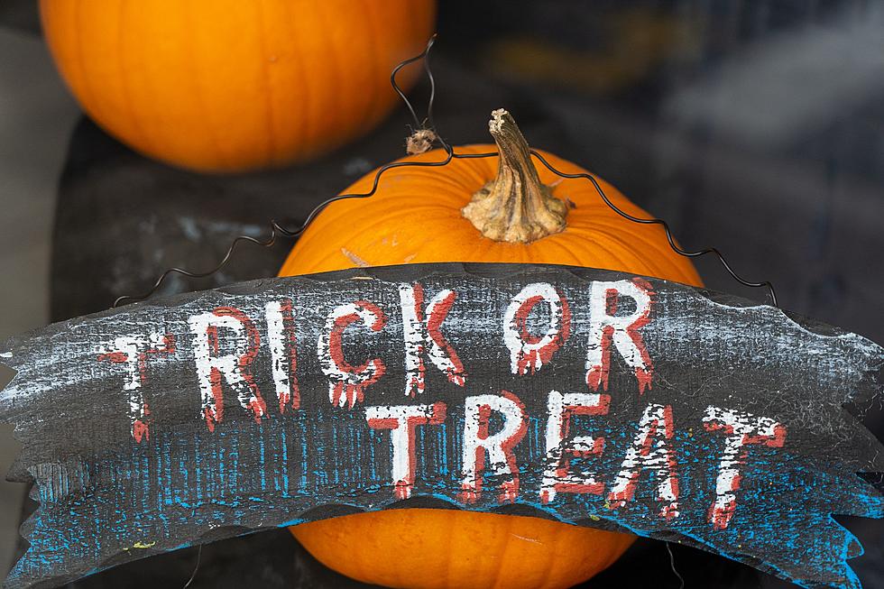 What Time Are Lubbock Homes Handing Out Candy This Halloween?