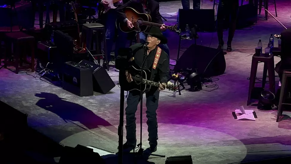 Review: George Strait &#038; Willie Nelson Perform Once-in-a-Lifetime Concert in Austin, Texas
