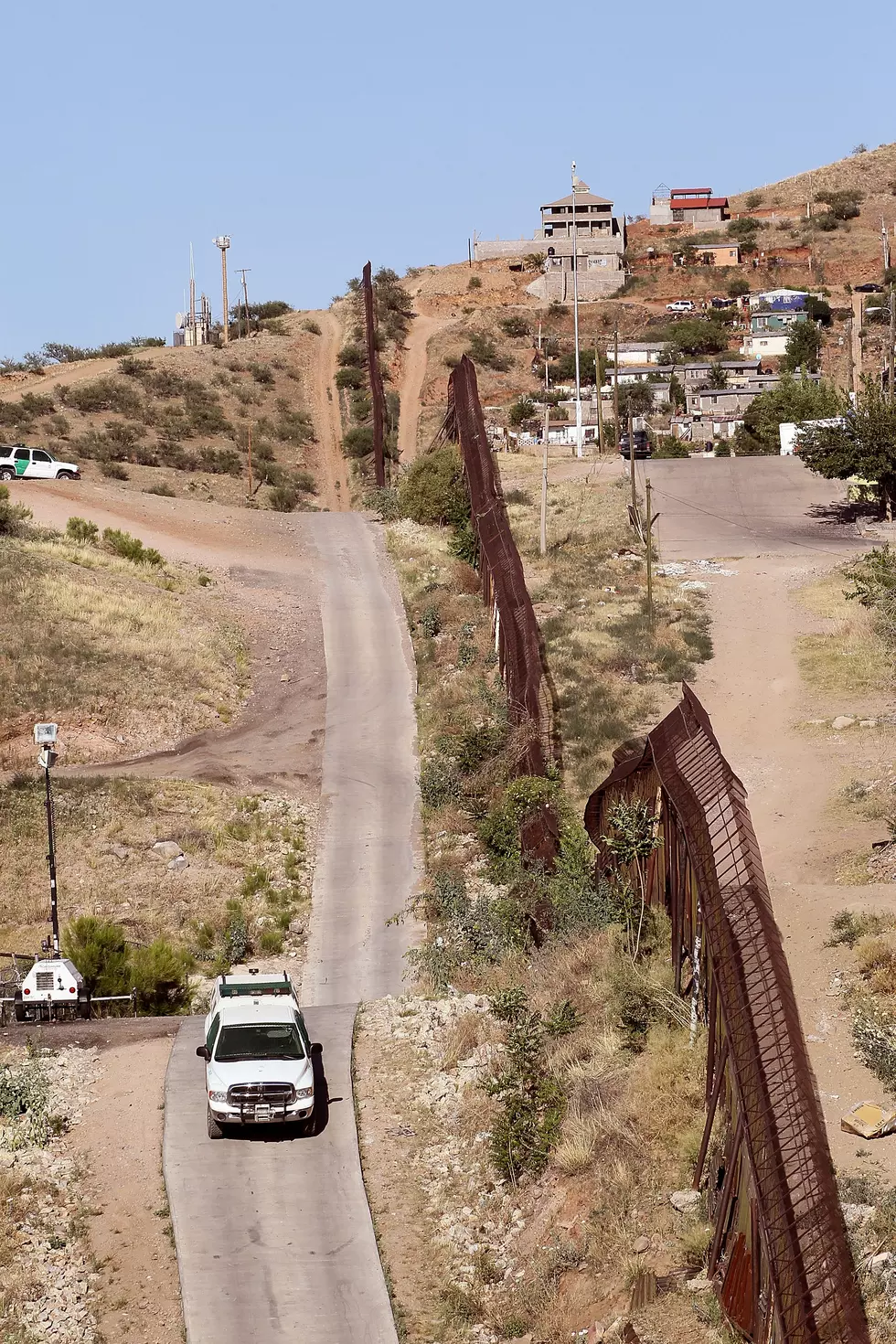 Arizona Seeks Online Donations to Build Border Fence, Should Texas Do The Same