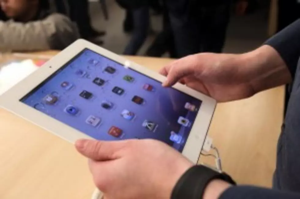 Scam Artists Pawn Off Fake iPad 2s Made Of Clay