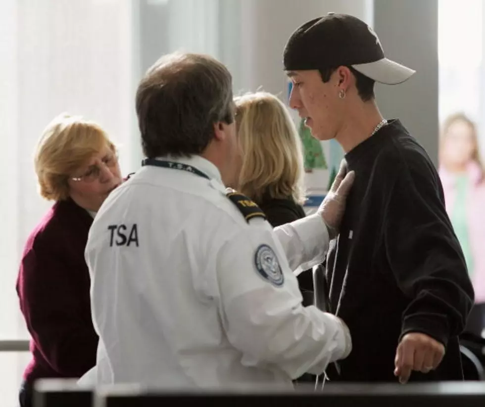 Should TSA Agents Be Armed? [POLL]
