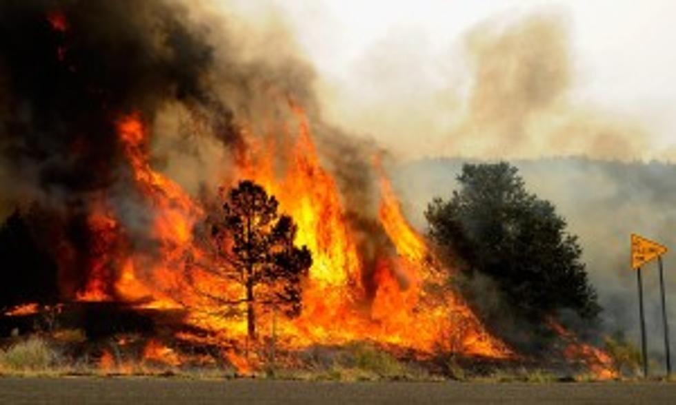 Fire Destroys Buildings in Ruidoso, New Mexico; Threatens Many More