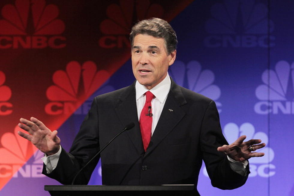 Rick Perry Freezes Up in Michigan GOP Debate