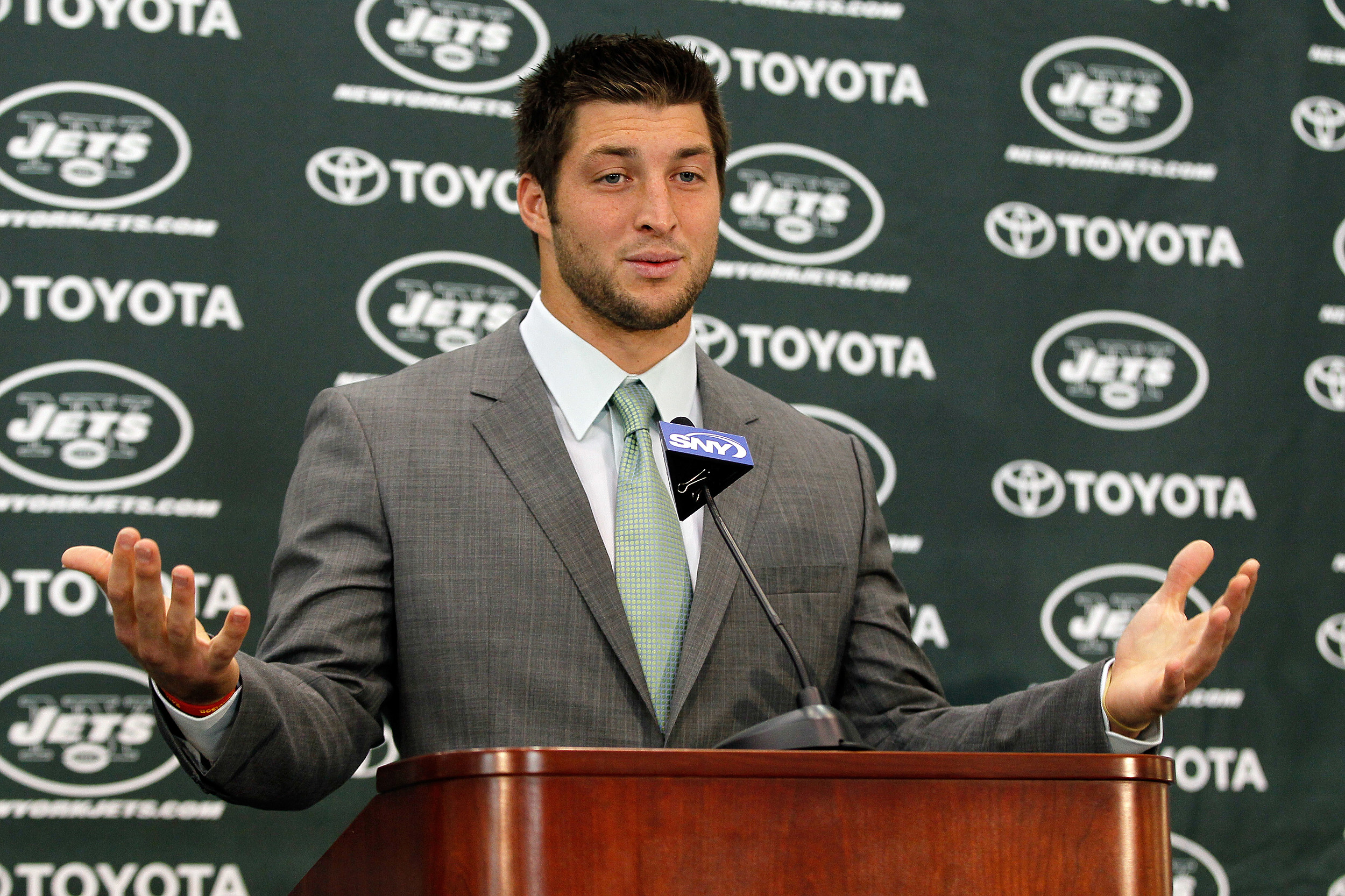 Tim Tebow Speaking Engagements, Schedule, & Fee