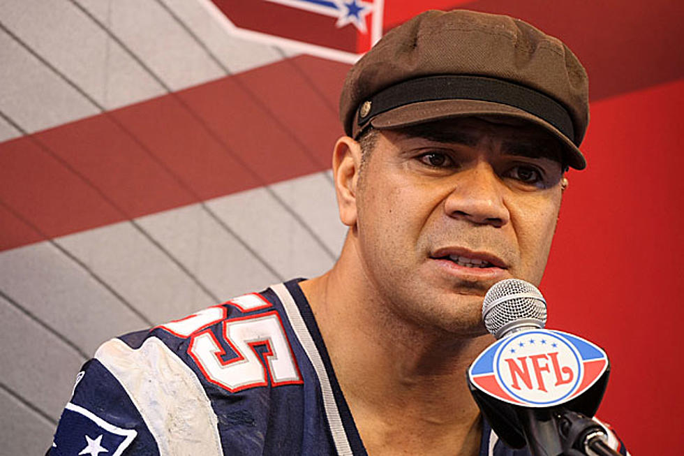 Report: 12-Time Pro Bowl Linebacker Junior Seau Found Dead in Home