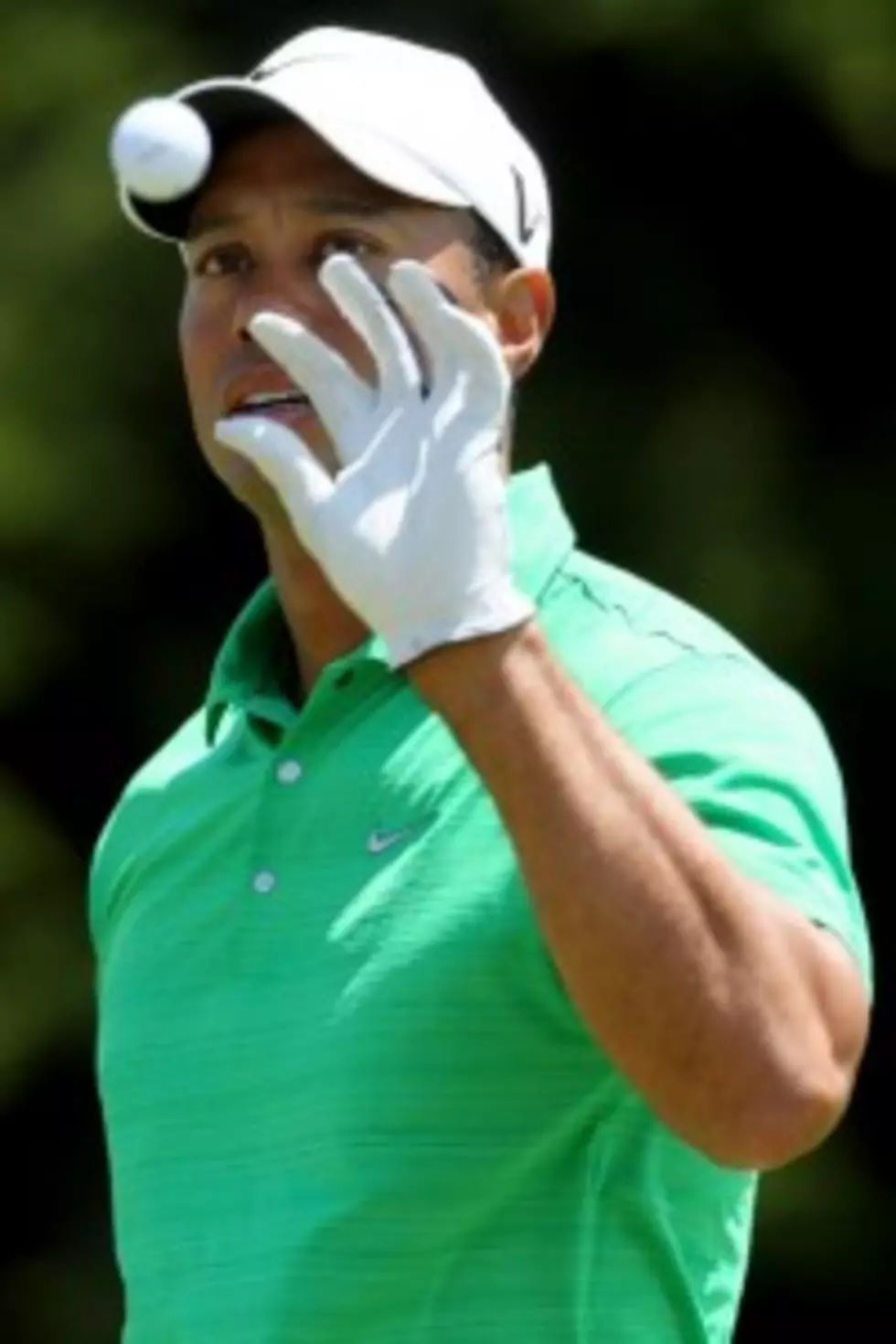 Tiger Woods Knocked Out as Top Earning Athlete by Floyd Mayweather Jr. on Forbes List