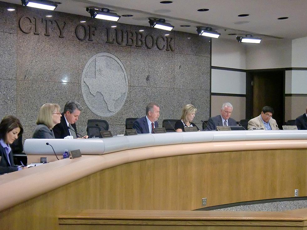 Lubbock Citizens Speak Out On Fracking at Council Meeting