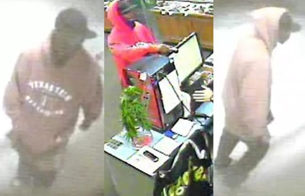 Lubbock Police Ask For Public&#8217;s Help in Identifying Smokehead Shop Robbery Suspect