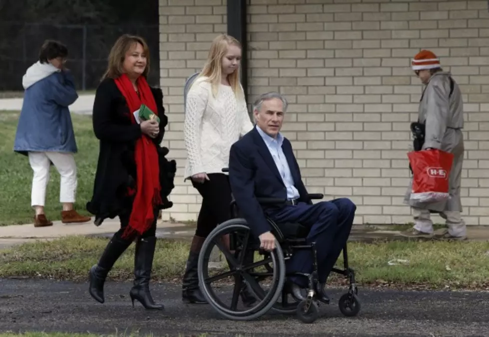 Is Wendy Davis&#8217; Wheelchair Ad About Greg Abbott Offensive? [POLL]