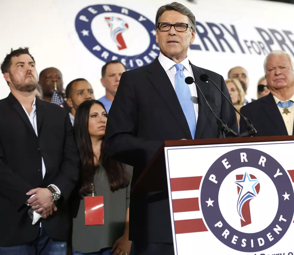Presidential Candidate Rick Perry Tells Robert Pratt His Indictment on Abuse of Power Charges Has No Effect on Campaign