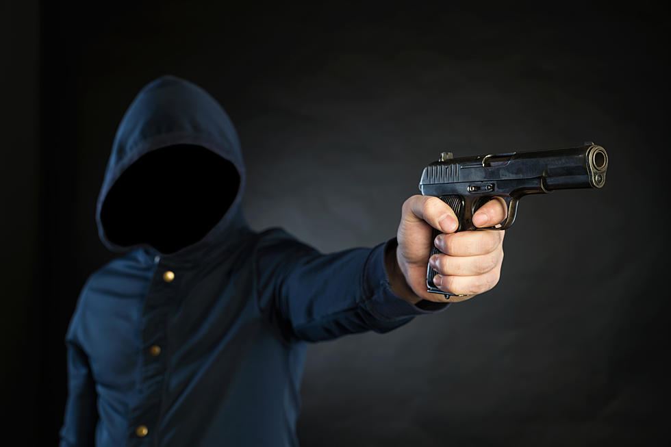 3 Armed Suspects Rob Fred’s Gun Emporium