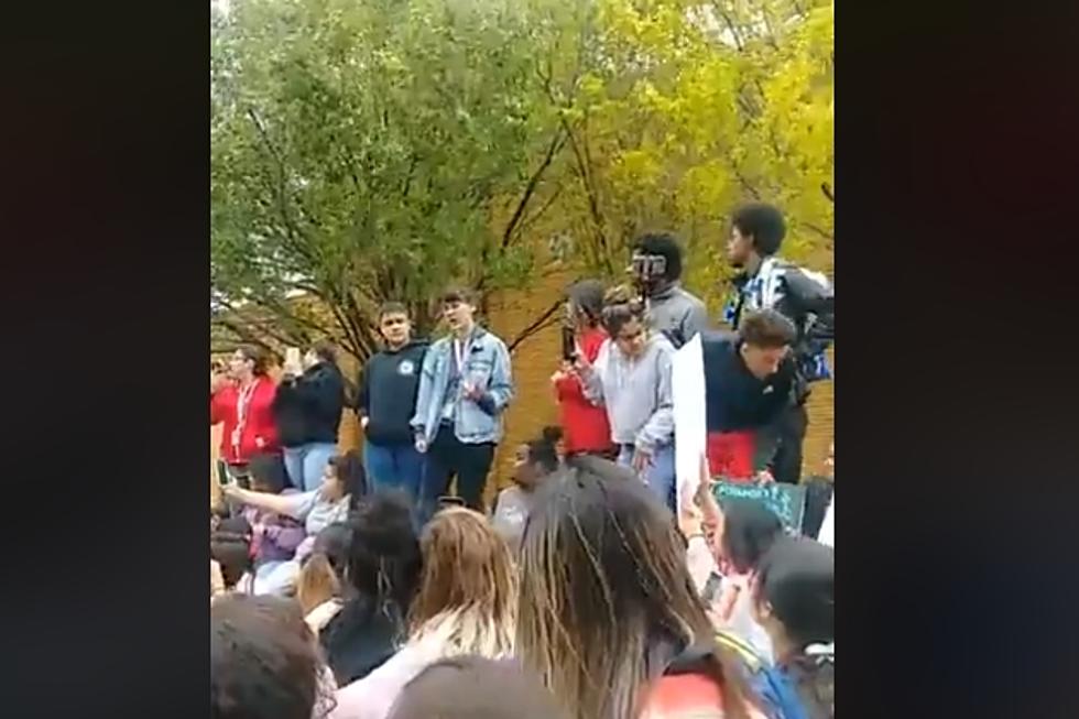 Watch Lubbock High School Students Chant &#8216;We Want Change&#8217; During Gun Control Walkout