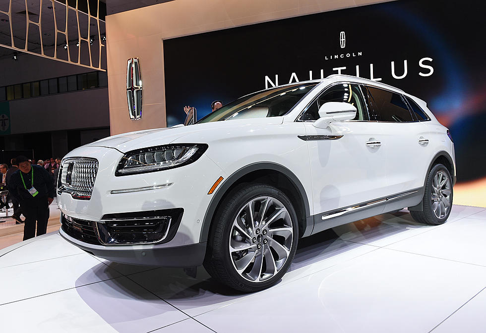 The Car Pro Jerry Reynolds Test Drives the 2019 Lincoln Nautilus