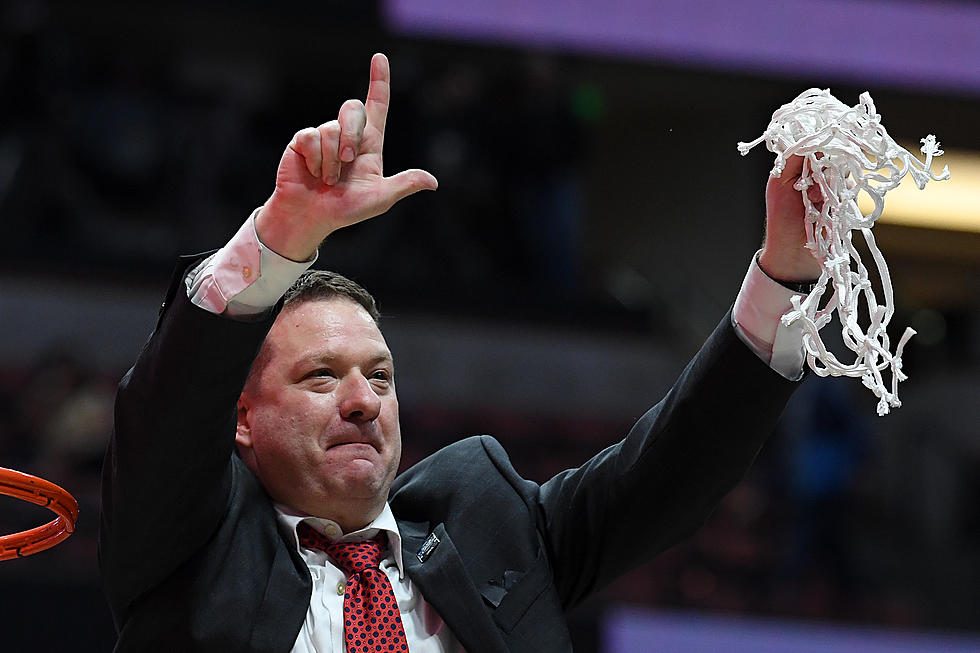 Chris Beard is Flexing All Over the Recruiting Trail