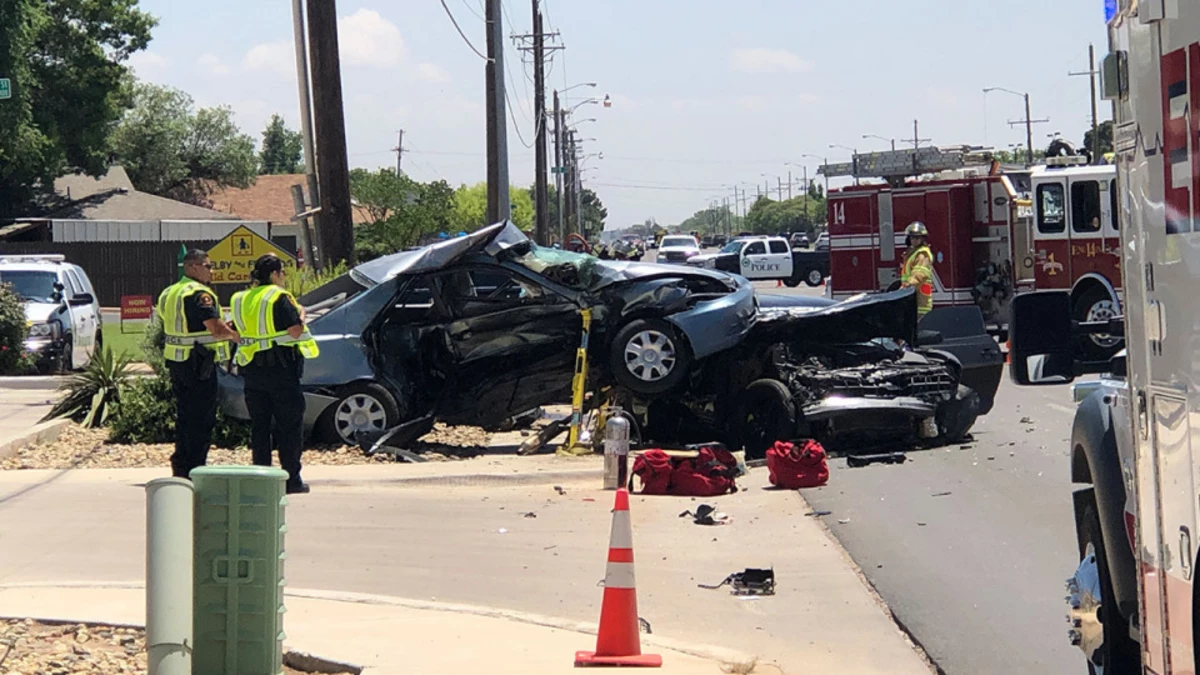 One Person Killed in Severe 2-Vehicle Accident in Lubbock